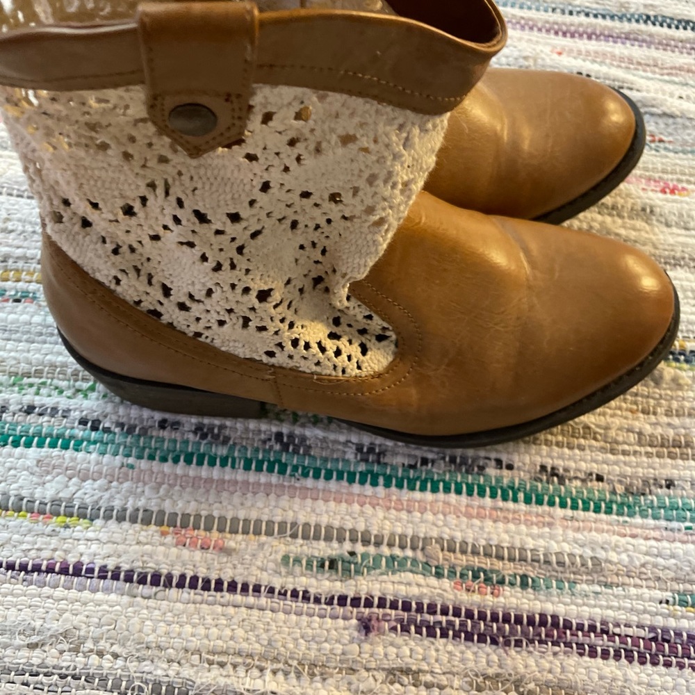Lace Boot